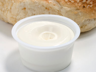 11-calcium-rich-fat-burning-foods-02-cream-cheese-sl