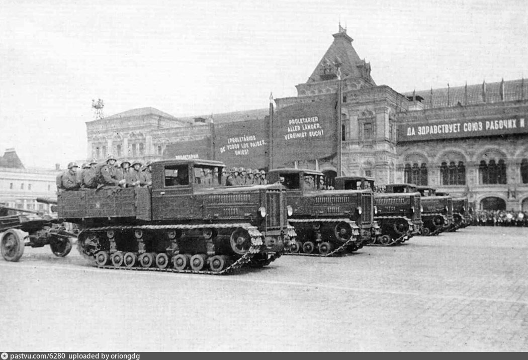 Необычный транспорт на улицах Москвы. Необычный транспорт на улицах Москвы.