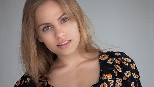 Актриса Виктория Клинкова расскажет о театре и кино на встрече в ММКЦ