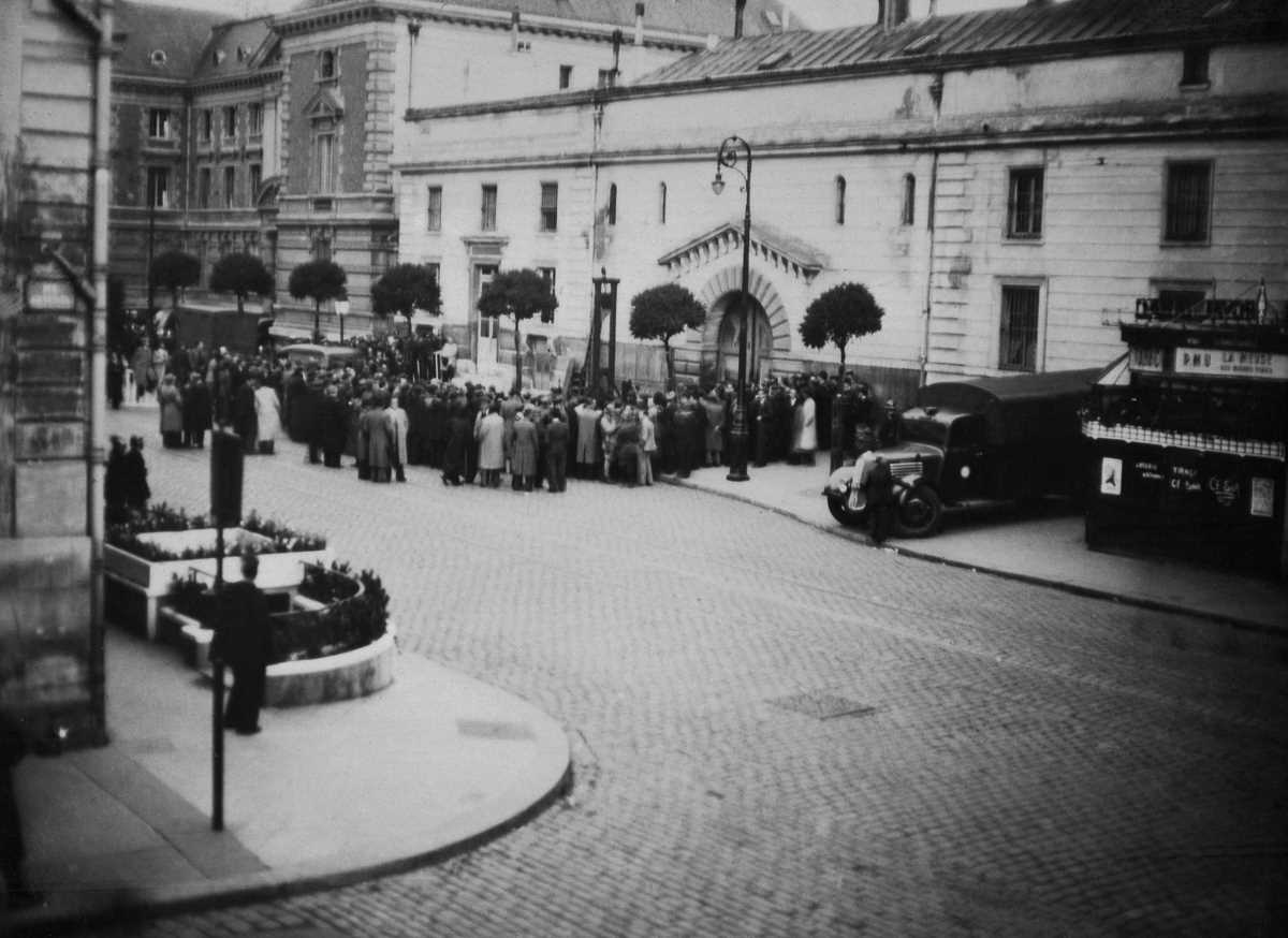 1939 год: последняя публичная казнь во Франции с помощью гильотины (10 фото) 1939 год: последняя публичная казнь во Франции с помощью гильотины (10 фото)