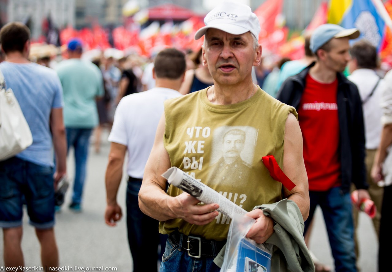 Путину и Медведеву передали пламенный привет из СССР (фото) Путину и Медведеву передали пламенный привет из СССР (фото)