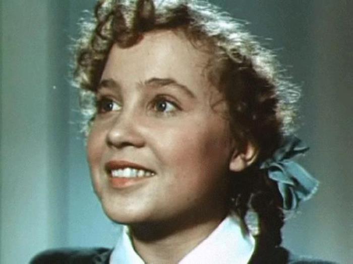Надежда Румянцева в фильме *Навстречу жизни*, 1952 | Фото: kino-teatr.ru Надежда Румянцева. Биография актрисы. Личная жизнь, семья и дети, творчество (фото)