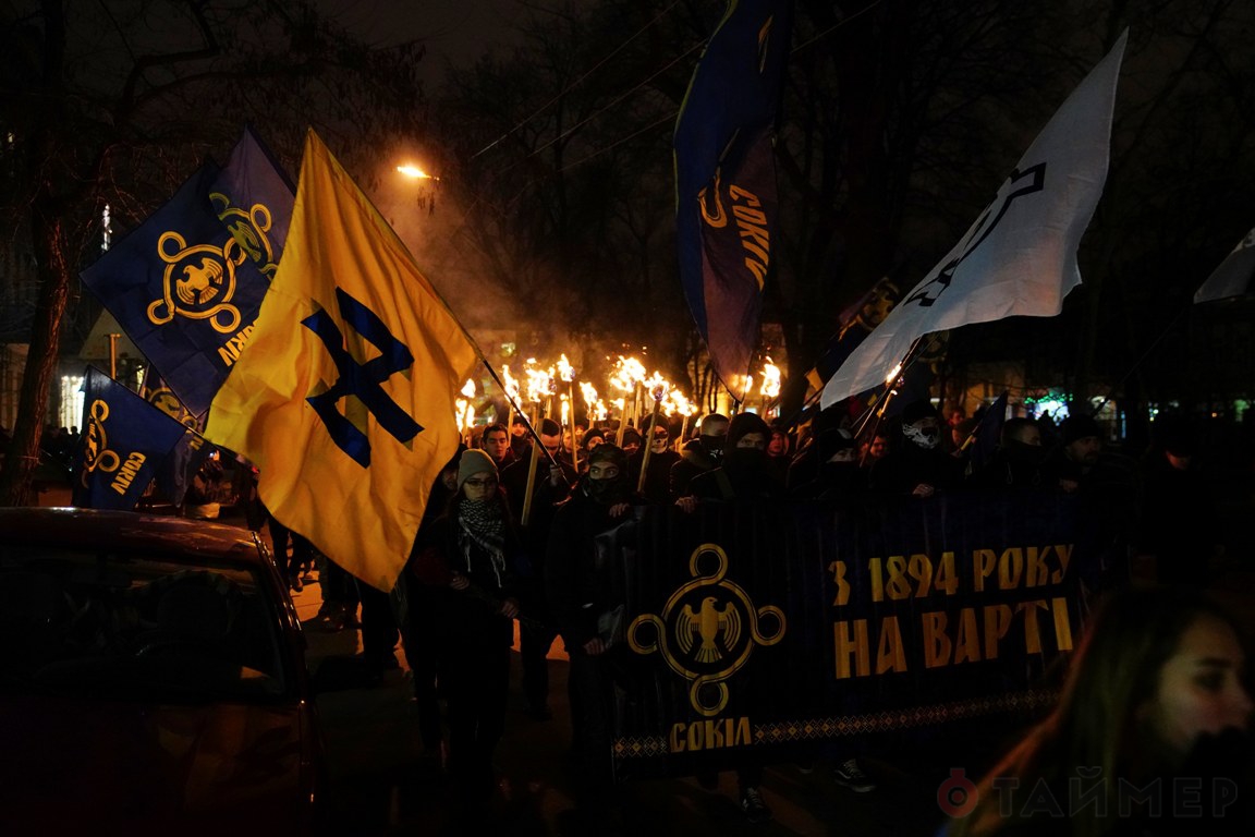Нацдружины: бьет, значит, любит? Нацдружины: бьет, значит, любит?