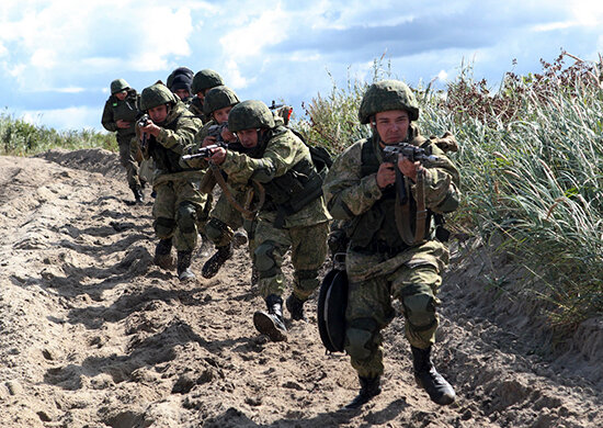 На снимке учения в Калининградской области.