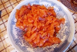 Блинные мешочки с жюльеном из красной рыбы