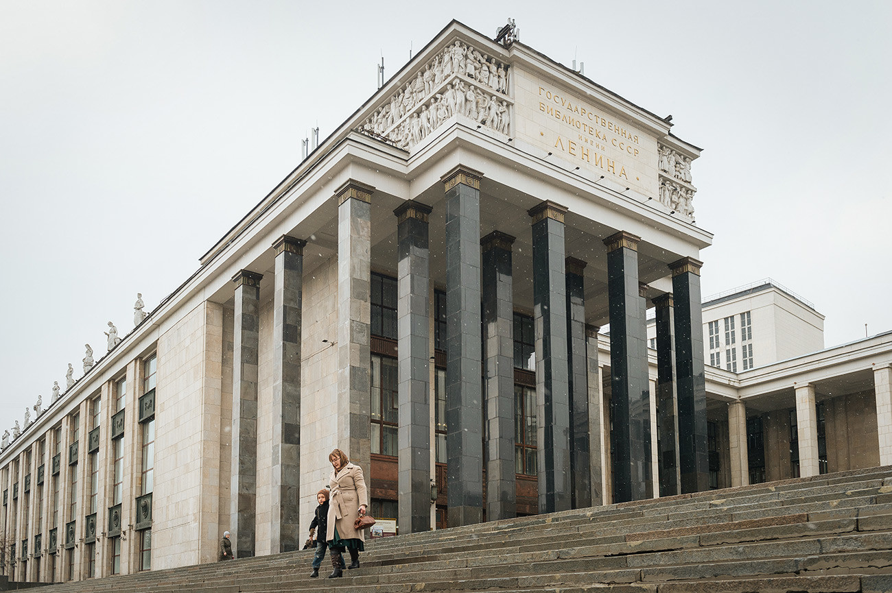 Что у «Ленинки» внутри? (ФОТО)
