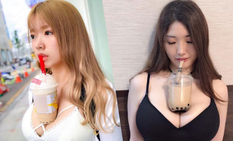 «Без рук челлендж»: девушки делятся фото, на которых пьют напитки прямо с груди