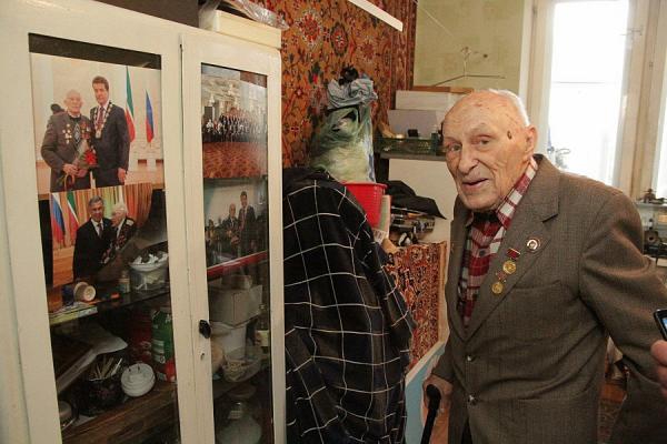Ветерану пообещали «засунуть паяльник в одно место» за долги ЖКХ