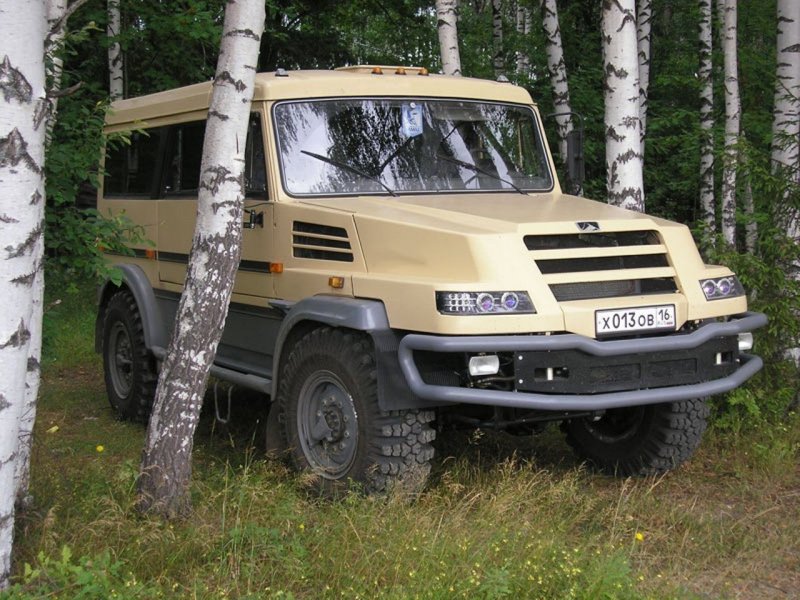 КамАЗ "Бархан": Огромный внедорожник без будущего КамАЗ "Бархан": Огромный внедорожник без будущего авто, автомобили, вездеход, внедорожник, камаз, концепт, прототип, разработки