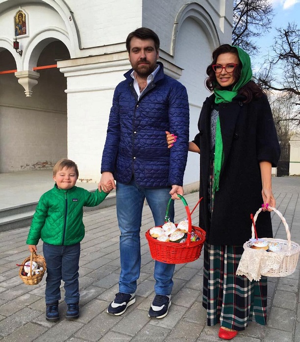 Развод. Эвелина Бледанс. Развод. Эвелина Бледанс.
