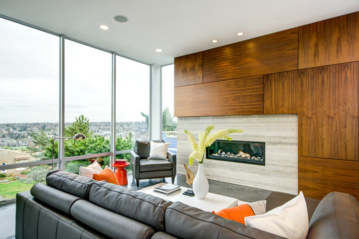 Необработанное дерево в интерьере