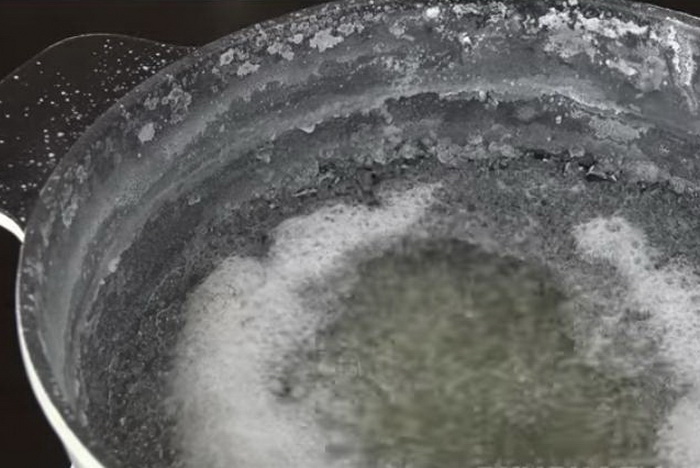 Соленую воду можно использовать несколько раз. Соленую воду можно использовать несколько раз.