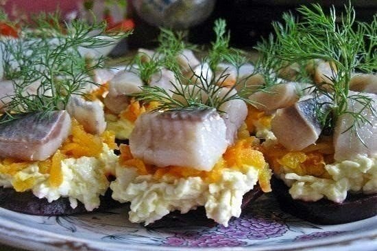Порционная закуска с селедочкой Порционная закуска с селедочкой