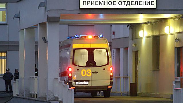 В Петербурге госпитализировали подростка, которого сильно избил отчим