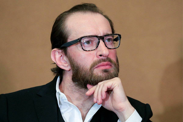 Хабенского поутру застукали с бутылкой пива