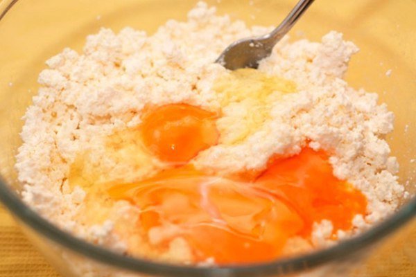 Сырники из творога с манкой Сырники из творога с манкой