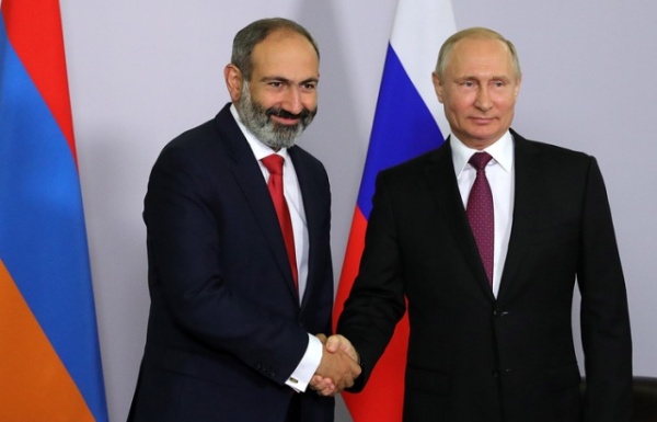 Ушаков: Визит Путина в Армению в этом году маловероятен