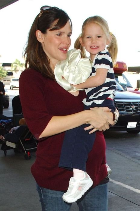 Знаменитые мамы и их дочери (16 фото) Знаменитые мамы и их дочери (16 фото)