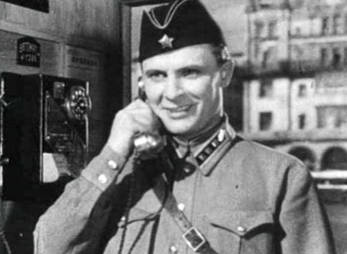 Кадр из фильма *Сердца четырех*, 1941 | Фото: kino-teatr.ru Как Татьяна Самойлова повторила успех своего отца, и чем за это поплатилась: Анна Каренина, дочь полковника Щорса