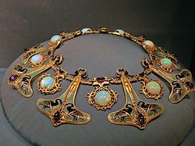 lalique, SF Arts Museum Legion of Honor with opals.