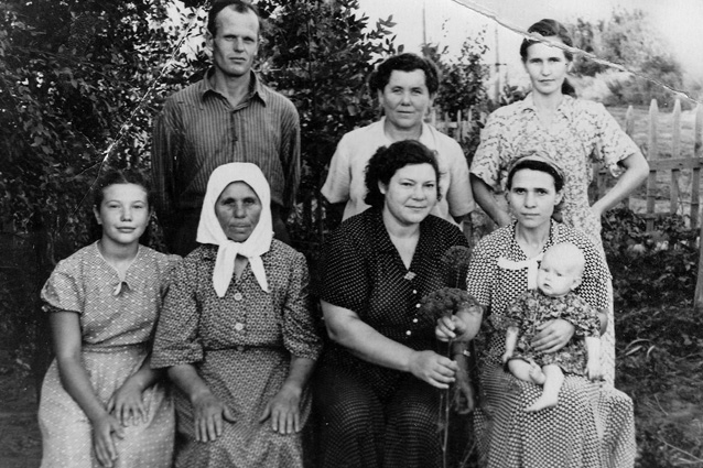 ОДНОПОЛАЯ ЛЮБОВЬ В СОВЕТСКОМ СЕЛЕ ОДНОПОЛАЯ ЛЮБОВЬ В СОВЕТСКОМ СЕЛЕ
