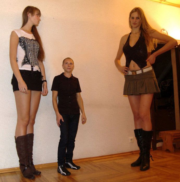 Невероятно высокие девушки (23 фото) Невероятно высокие девушки (23 фото)