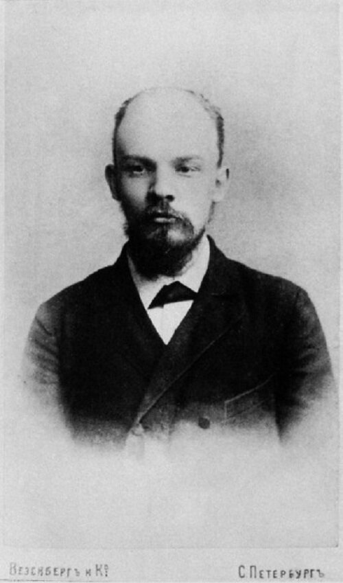 Николай II vs. Ленин. Житейские детали (26 фото) Николай II vs. Ленин. Житейские детали (26 фото)