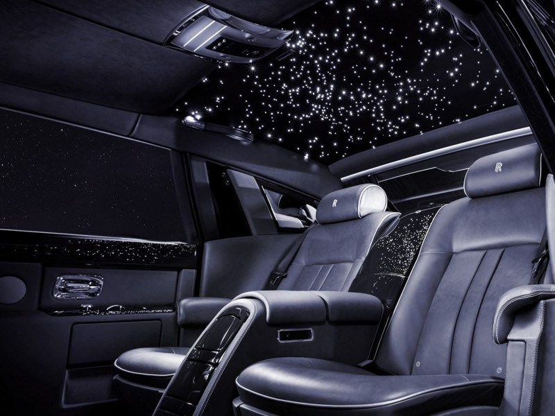 8. Звездное небо в Rolls-Royce Phantom за $12 350 8. Звездное небо в Rolls-Royce Phantom за $12 350 автомобили, апгрейды, дорогие авто