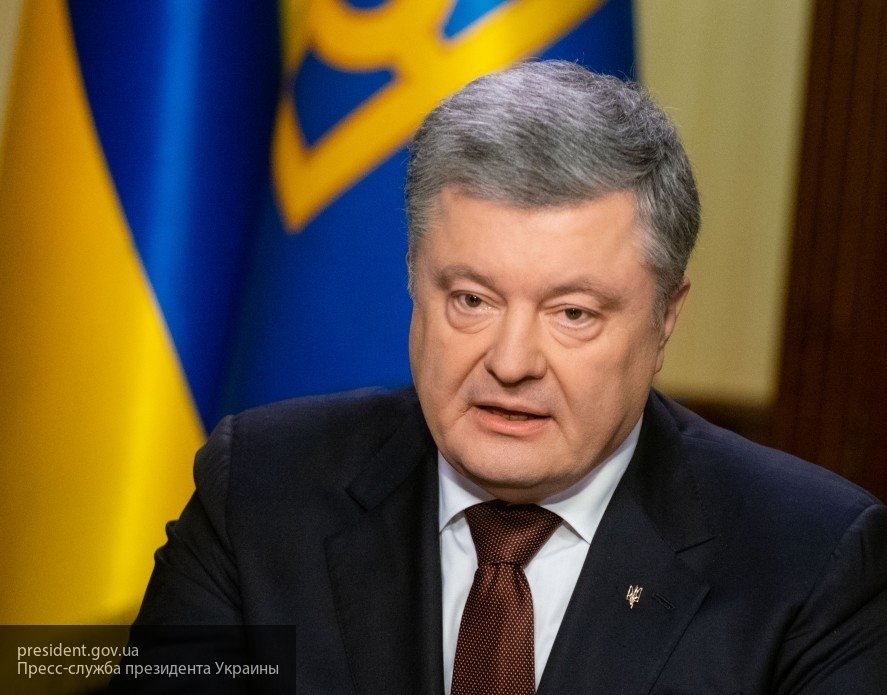 Политолог оценил «бегство» Порошенко с дебатов в Европарламенте