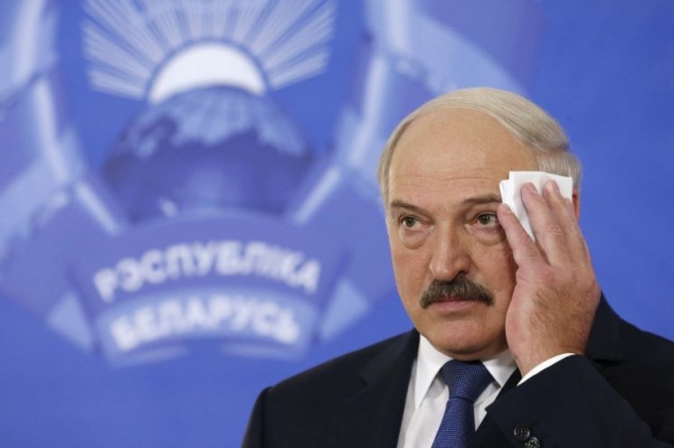 Политолог: Лукашенко хочет втиснуться между русским и белорусским мирами Политолог: Лукашенко хочет втиснуться между русским и белорусским мирами
