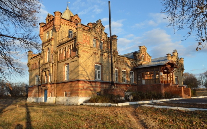 Неизвестная Россия: История старинного замка, ставшего символом безответной любви Неизвестная Россия: История старинного замка, ставшего символом безответной любви