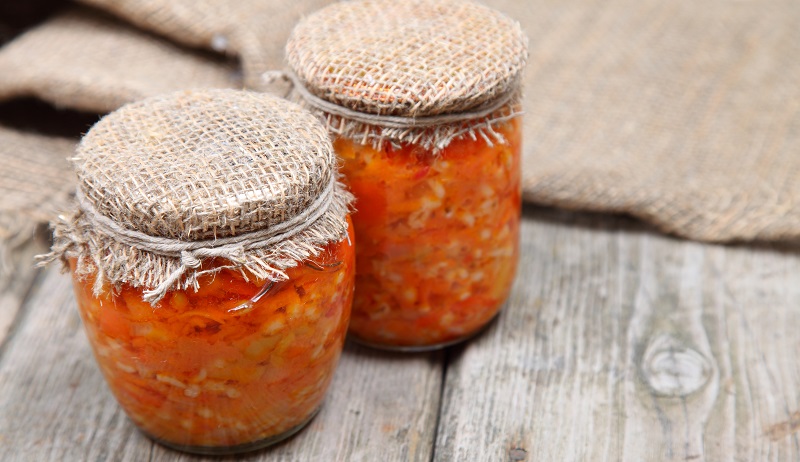 Закуска, что в разы вкуснее мяса: салат на зиму «Греческий»