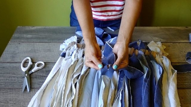 Картон и небольшие полоски из ткани помогут сделать стильным ваш интерьер Картон и небольшие полоски из ткани помогут сделать стильным ваш интерьер