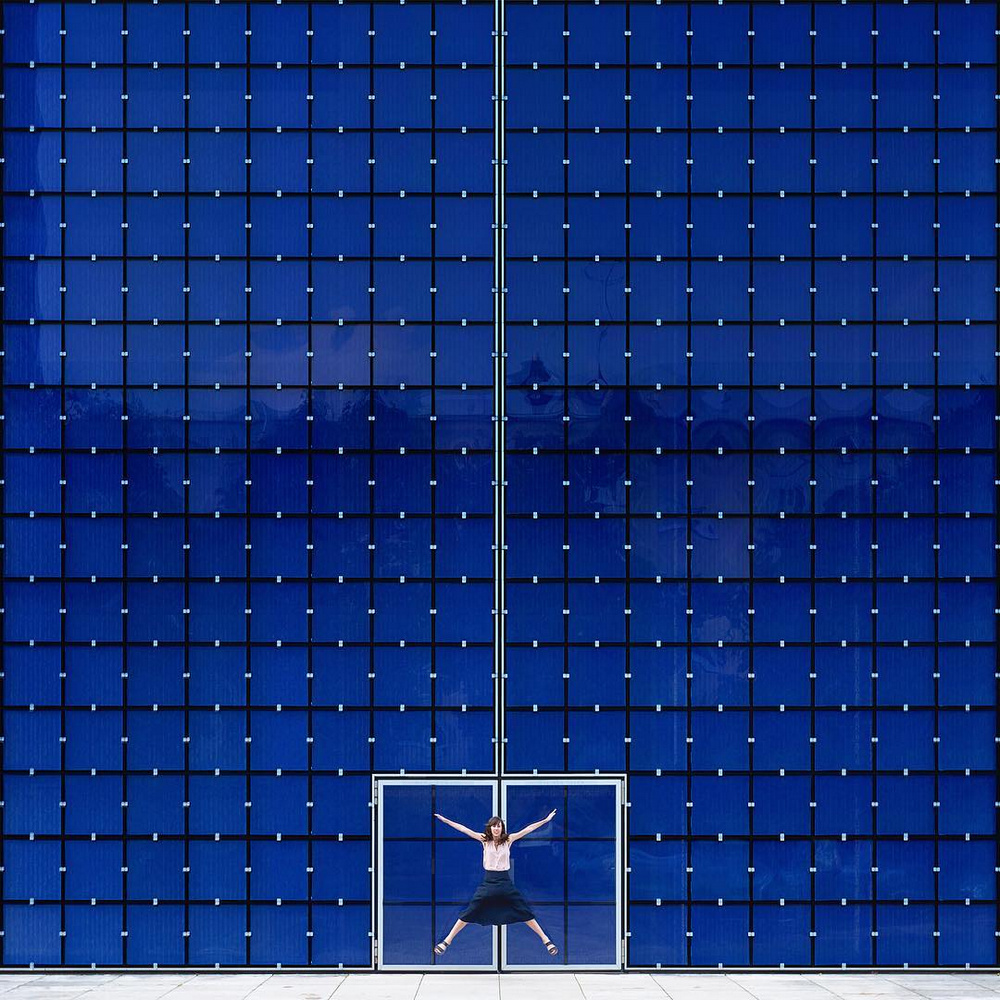 Дуэт фотографов путешествует по миру и снимает креативные архитектурные портреты 7