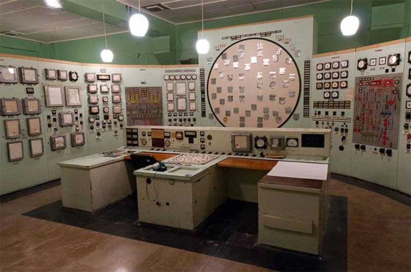 Контрольные комнаты заводов и электростанций советских времен Контрольные комнаты заводов и электростанций советских времен