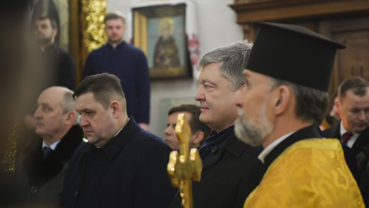 Порошенко объяснил коррупцию в стране «Славой Украине»