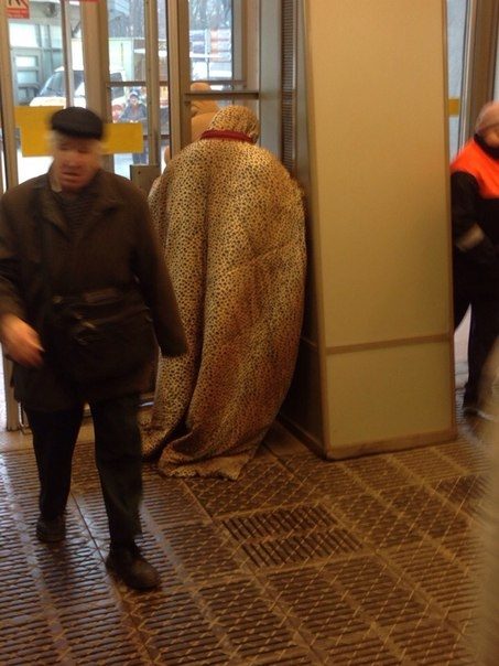 Метромода (приколисты, весельчаки, косплейщики, ну и разные другие...) этакие "специи", разбавляющие бульон обыденности Метромода (приколисты, весельчаки, косплейщики, ну и разные другие...) этакие "специи", разбавляющие бульон обыденности
