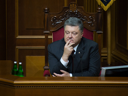 Порошенко рассказал европейцам про "щупальца Кремля"