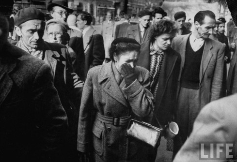 Венгрия 1956 год – как фашисты убивали коммунистов (18 +) Венгрия 1956 год – как фашисты убивали коммунистов (18 +)