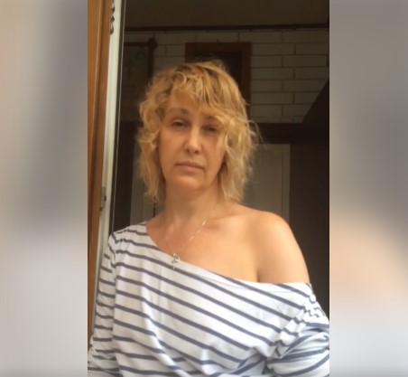 "Свидомый" пришёл повидаться с детьми, но русская женщина не пустила его, пока не начнет говорить по-русски (видео)
