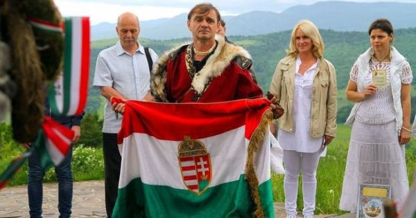 Киев переоценил потенциал США в разборках с венграми
