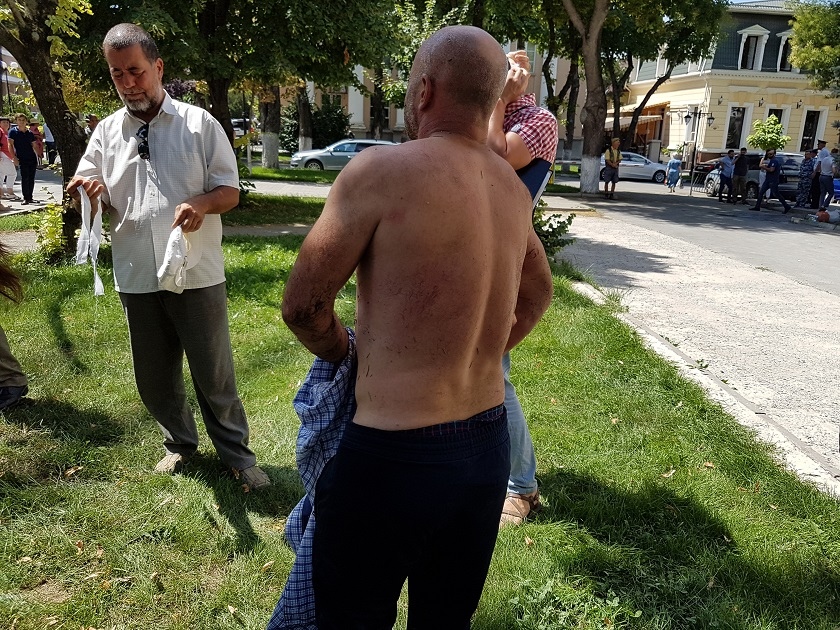 «Это уже край, последняя капля». Крымский татарин поджег себя в центре Симферополя «Это уже край, последняя капля». Крымский татарин поджег себя в центре Симферополя