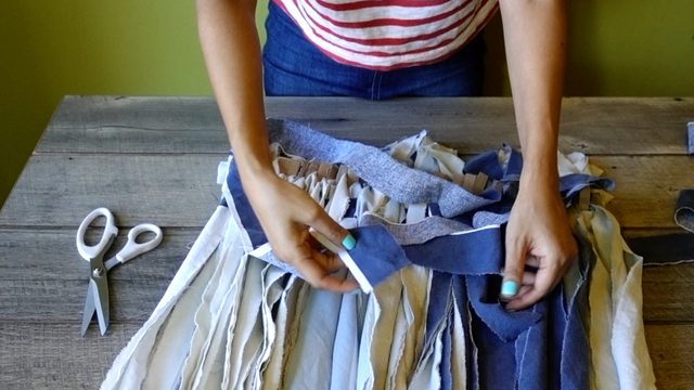 Картон и небольшие полоски из ткани помогут сделать стильным ваш интерьер Картон и небольшие полоски из ткани помогут сделать стильным ваш интерьер