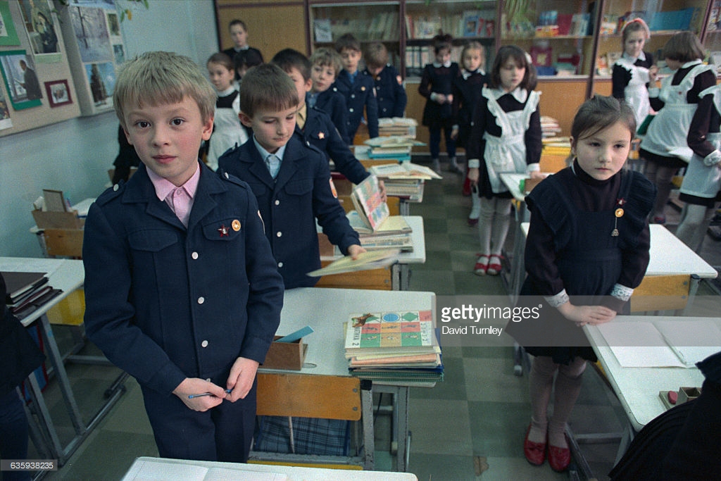 Что запрещали делать в советских школах