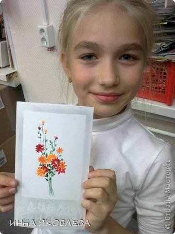 Сегодня хочу напомнить вам детсадовский способ рисования цветов и листьев.
Дети, даже старшие школьники, просто обожают этот способ за простоту, быстроту и эффектность! фото 21