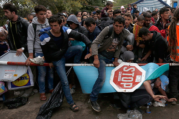 Politico: Беженцы объявили центр Европы территорией шариата