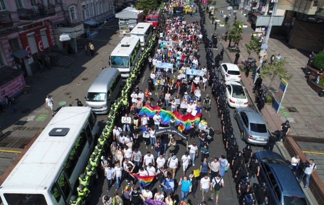 Киев. Прайд под конвоем Киев. Прайд под конвоем