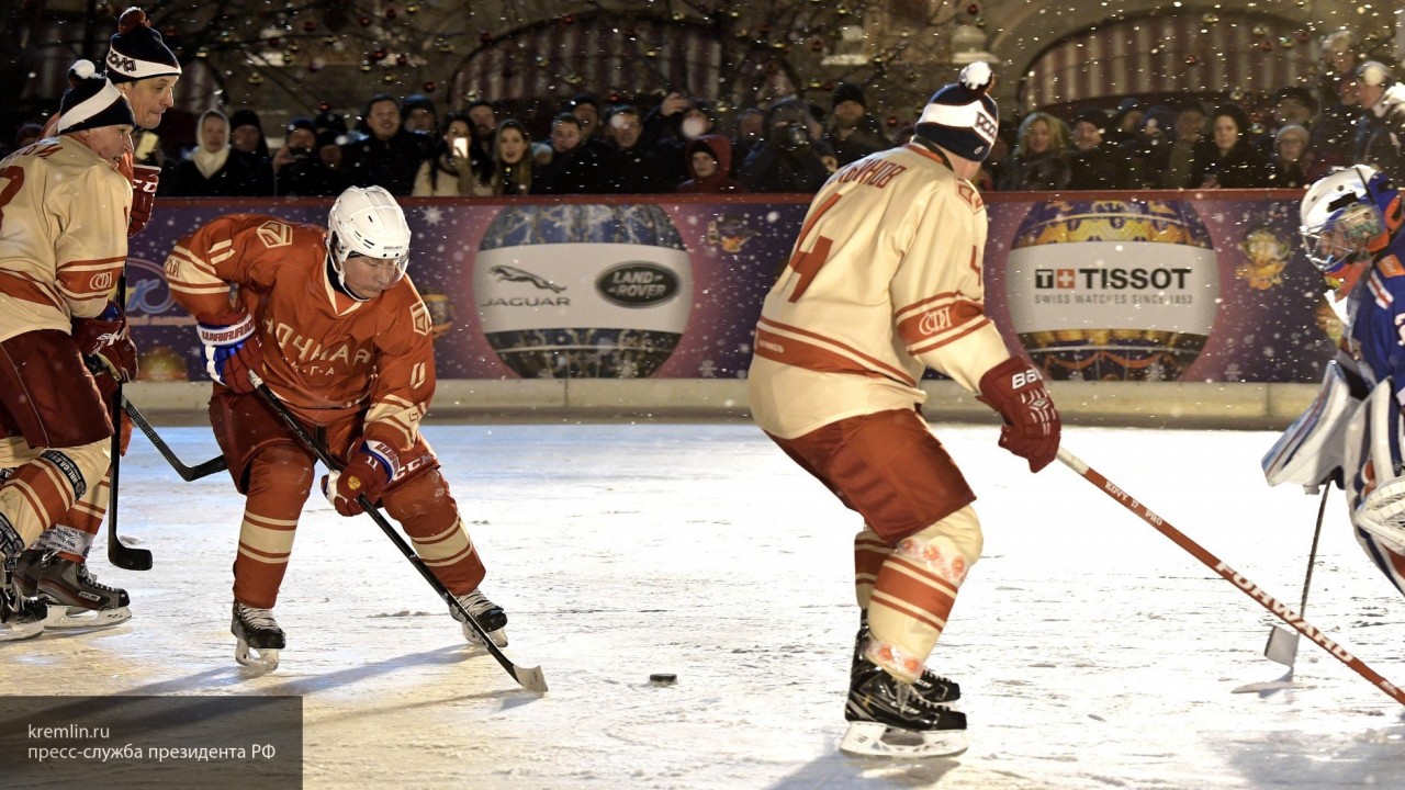 В Северодвинске открыли хоккейный корт, построенный в рамках распоряжений Путина