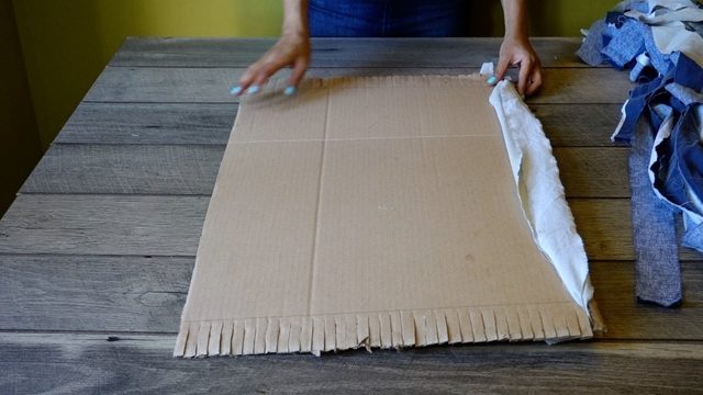 Картон и небольшие полоски из ткани помогут сделать стильным ваш интерьер Картон и небольшие полоски из ткани помогут сделать стильным ваш интерьер
