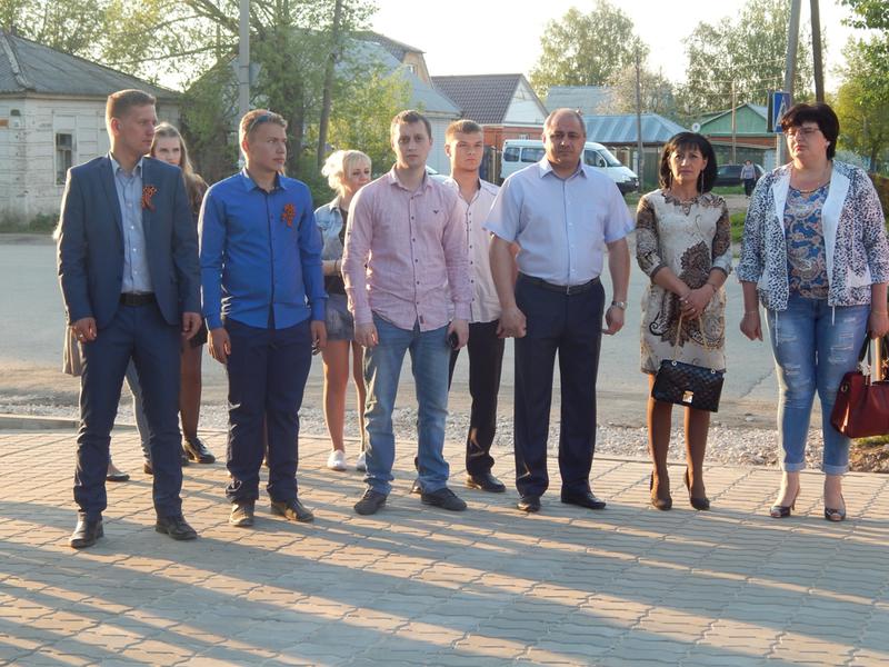 МАЙСКИЕ ХРОНИКИ МАЙСКИЕ ХРОНИКИ